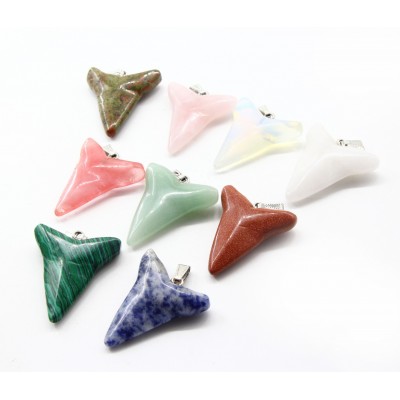 New product delicate crystal healing shark teeth shape pendant